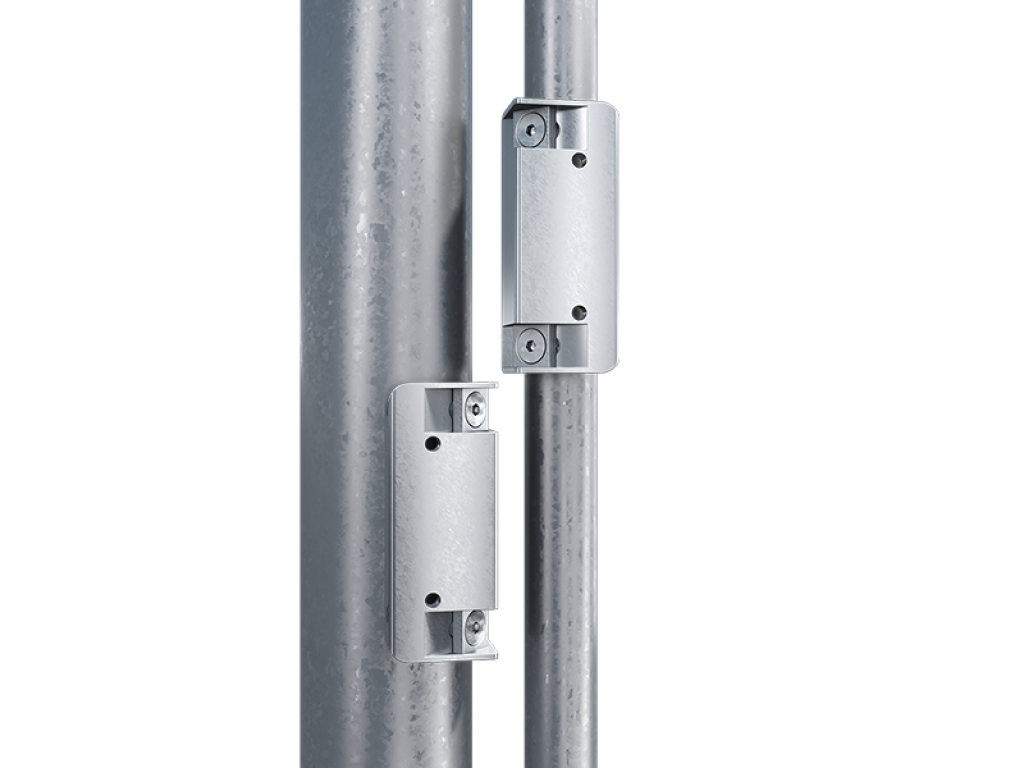 Chain link bracket for Tiger gate closer