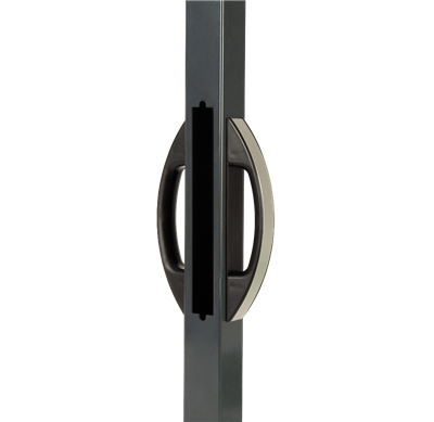 Set with integrated handles for keep side