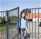 Heavy duty 90° or 180° retrofit hydraulic gate closer for gates up to 330 lbs